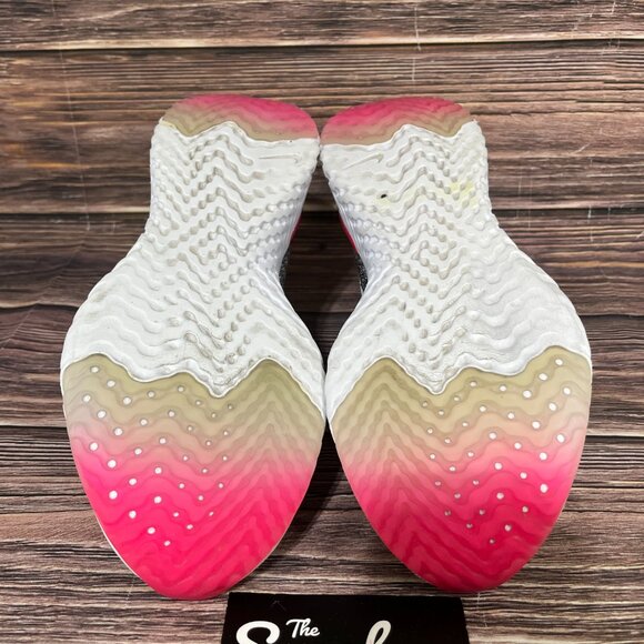 Nike Epic React Flyknit 2 Women's Athletic Running Shoes - Picture 6 of 8